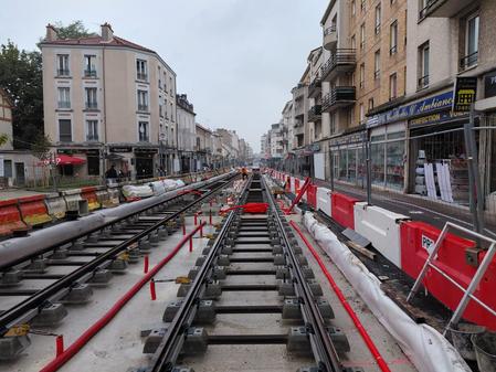 [Noisy-le-Sec] Mise en impasse de la rue Adrien Damoiselet pour bétonner la plateforme du tramway T1