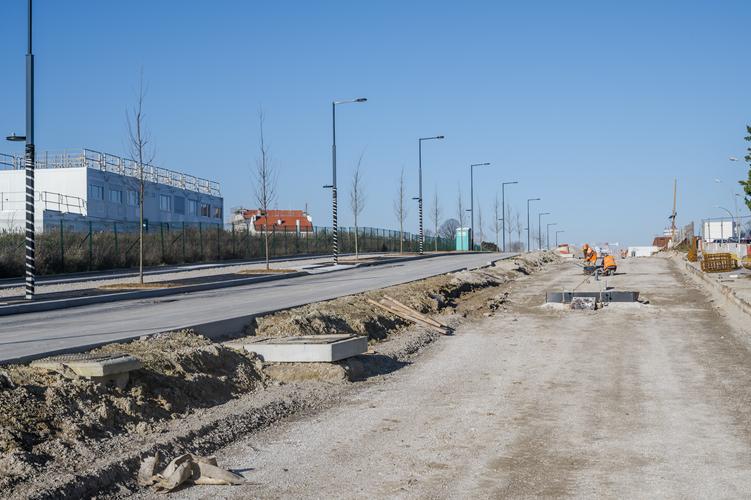 Travaux de construction de la plateforme sur l'avenue paysagère © Département de la Seine-Saint-Denis