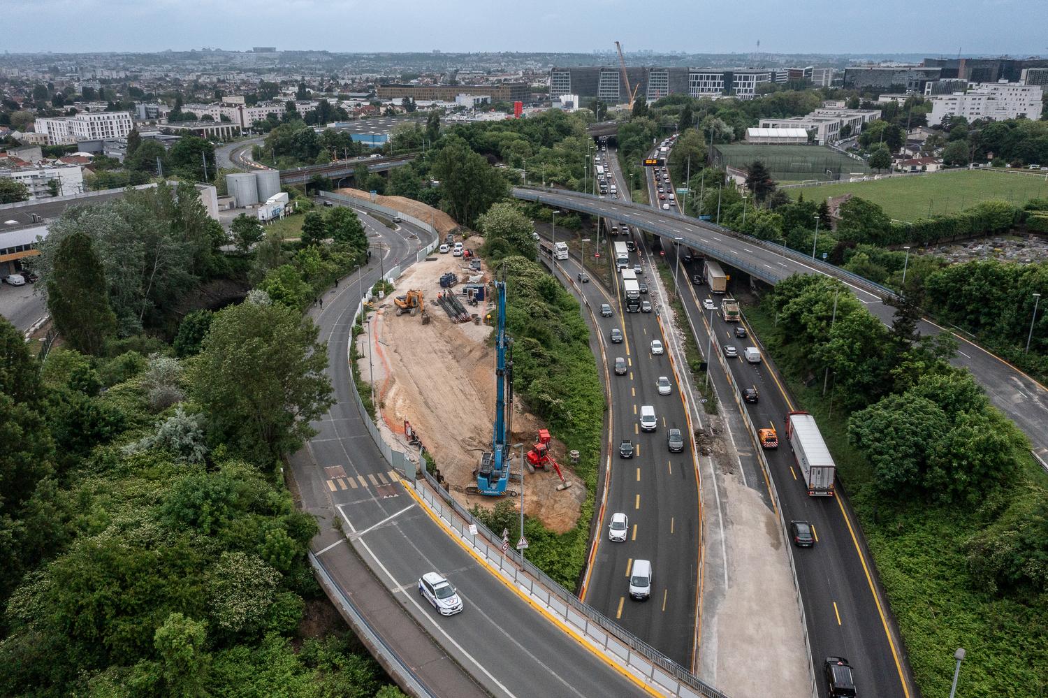 Construction du pont au-dessus de l'A86 © Département de la Seine-Saint-Denis